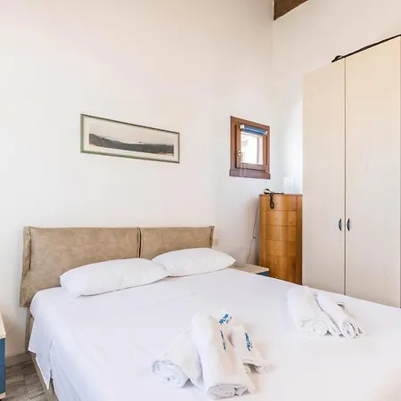 Maloma Apartment